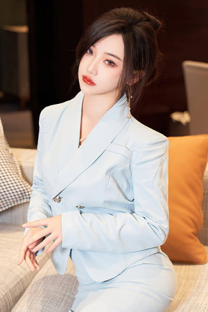 欧美少妇逼逼 界面截图